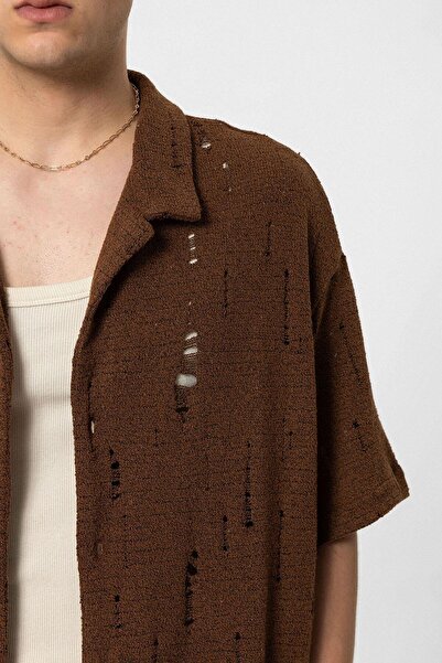 VAMOSCLO Πλεκτό πουκάμισο με oversized τρύπες καφέ