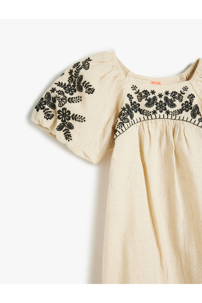 Koton Κοντομάνικο βαμβακερό φόρεμα με λεπτομέρεια με λαιμόκοψη