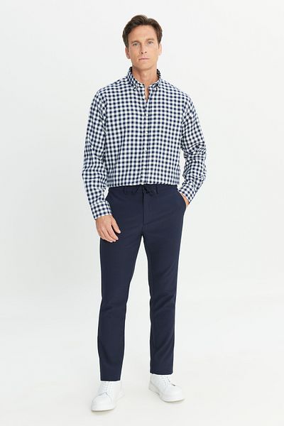 AC&Co / Altınyıldız Classics Ανδρικό παντελόνι Jogger με μπλέ Navy Slim Fit με ριγέ πλαϊνές τσέπες