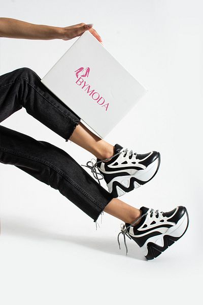 Bymoda Noul sezon pantofi sport cu toc ascuns