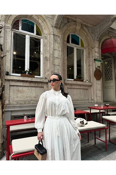MELEK KOSTAK Women's White Oversize Lace Detail Stand Collar Balloon Sleeve Hijab Shirt