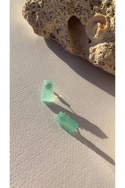 MISS GOLDEN Serrated Crystal Pattern Water Green Color Gold Accessories Rectangular Shape Epoxy Earrings Handmade