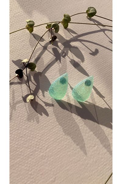 MISS GOLDEN Serrated Crystal Patterned Glossy Water Green Drop Shape Silver Accessory Medium Size Epoxy Earrings Handmade