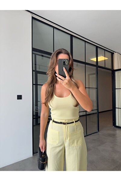 BB Bensu Buyruk ЖЪЛТА ГУМЕНА БЛУЗА СЪС ЗАКОПЧАВАНЕ НА ДЯЛОТО