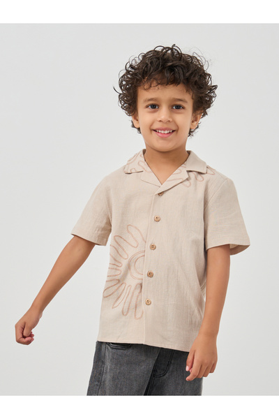 Styli قميص مطرز بأكمام قصيرة وياقة منتجع