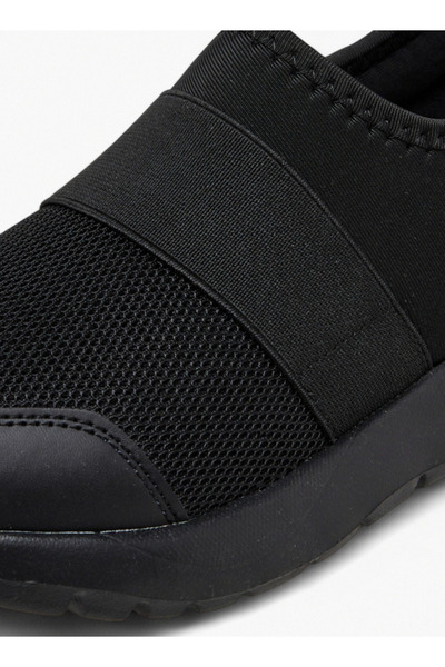 Oaklan by Shoexpress Boys Textured Slip-On Sports Shoes