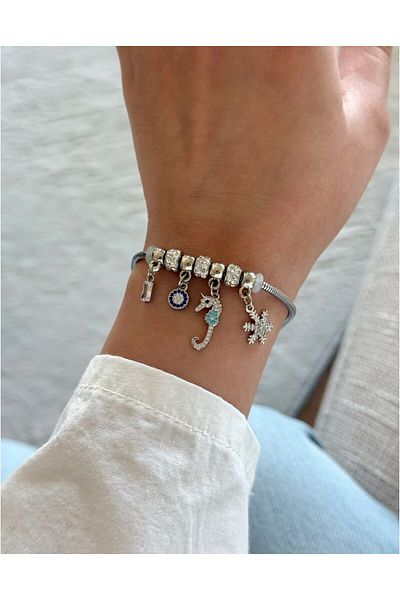 ÖNKÜTAKI Sea Horse Figured Charm Bracelet