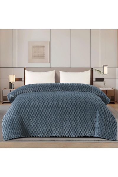 MİNG Lİ A soft, new, elegant double blanket with a soft texture, weighing 1500 g, size 220*240 cm