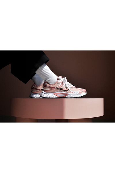 Nike Women's Sneakers V5 Rnr Comfortable Sneakers