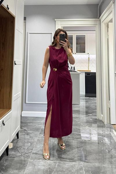 Banu Angay Rochie Drapeli cu accesorii metalice Bordeaux