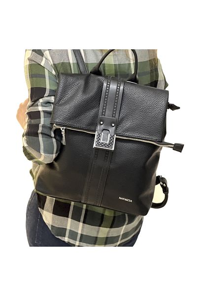 Micutz Women's backpack made of durable leather, Ideal for College, Work, Weekend and Travel, Black
