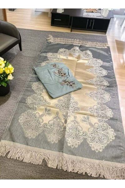 Unspecified Prayer Rug Set with Prayer Garment for Women