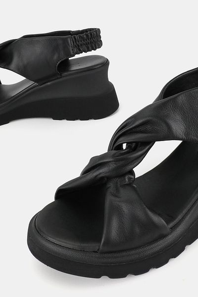 TUNAELLİ Women's Black Genuine Leather 36-41 Number Flat Filled Mid-Heel Band Sandals