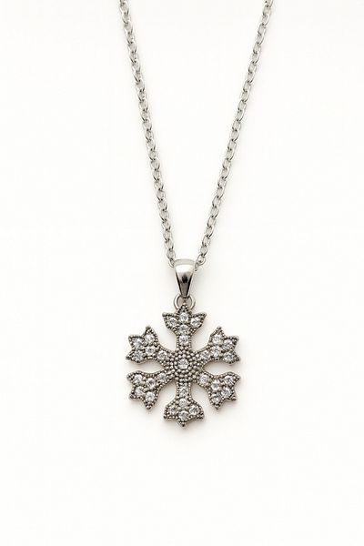 MakeWell Silver Plated Necklace with Zircon Stone with Snowflake Design