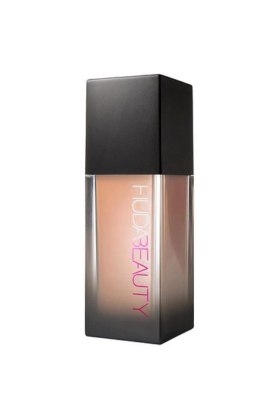 Huda Beauty #FauxFilter Luminous Matte Foundation 245B Peaches N Cream