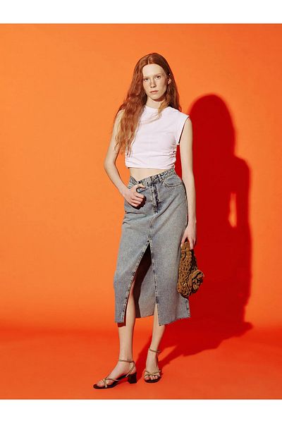 LC Waikiki Crew Neck Gathered Crop
