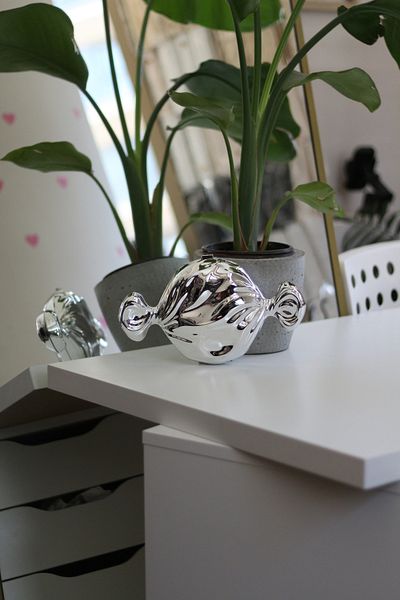 Moom Bag Geantă de umăr cu lanț Silver Mica Candy Look pentru femei