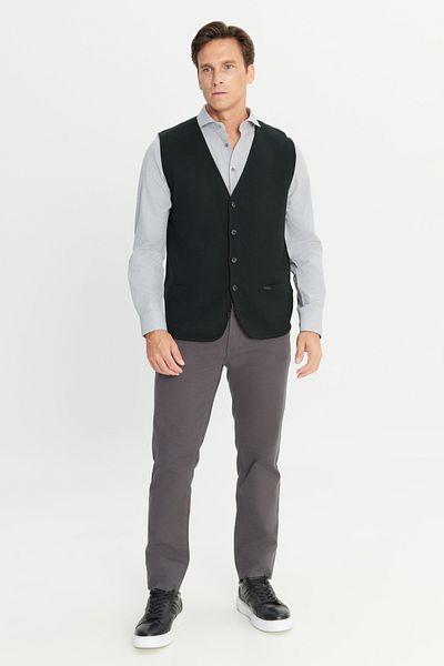 ALTINYILDIZ CLASSICS Men's Black Warm Wool Standard Fit Regular Cut V-Neck Pocket Knitwear Vest