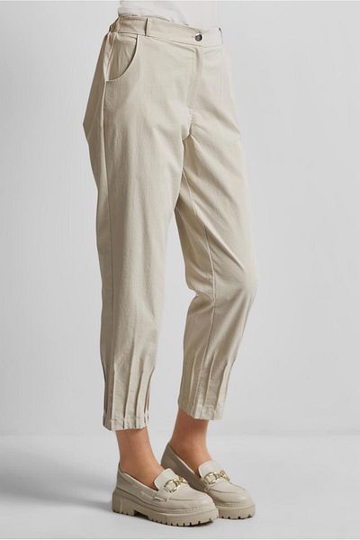 Alvina Panel Detail Pants 70892