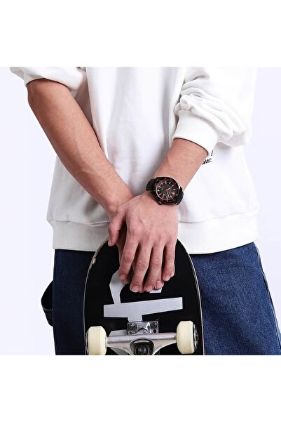 Naviforce Men Black Dial Red Accent Leather Strap Quartz Watch