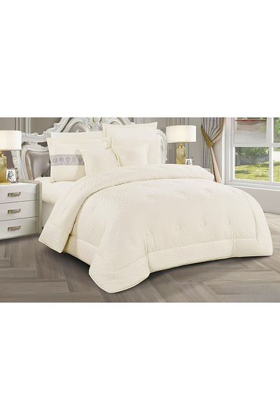 Moon Luxury 6-piece royal double bed sheet with a pattern to add beauty and elegance to your room. Quilt size 250x230 cm.