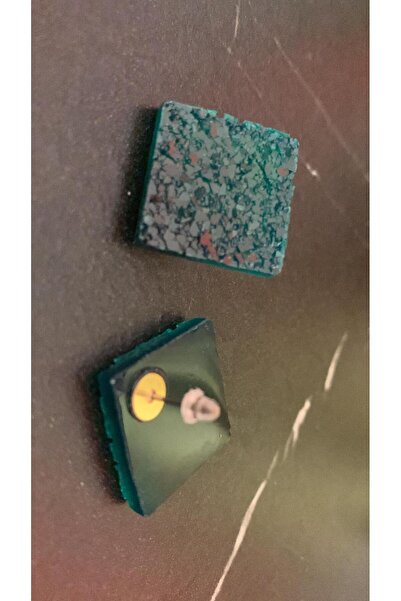 MISS GOLDEN Tırtıklı Zümrüt Yeşili Renk Büyük Boy Kare Şekil Gold Aksesuarlı Epoksi Küpe El Yapımı Hediyelik