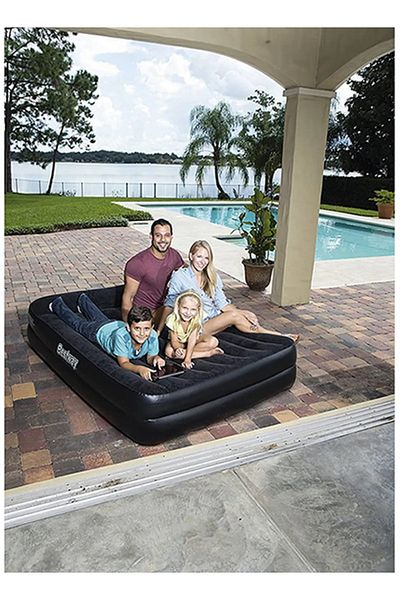 BESTWAY Queen Air Bed with Built-in AC Pump 26-67403