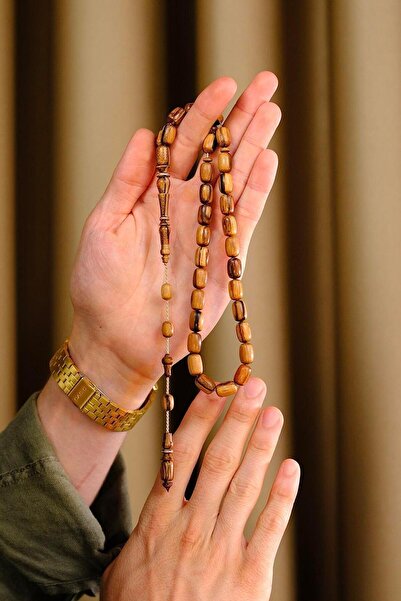 dergah tesbih Master Mücahit Şener Otantik Oyma Serisi Kapsül Kesim Öd (Ud) Ağacı Tesbih