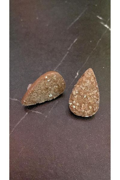 MISS GOLDEN Serrated Crystal Patterned Brown Drop Shape Gold Accessory Medium Size Epoxy Earrings Handmade