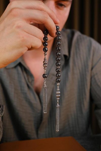 dergah tesbih Master Ömer Aktaş Erzurum Oltu Stone Watermelon Split Zaza Prayer Beads