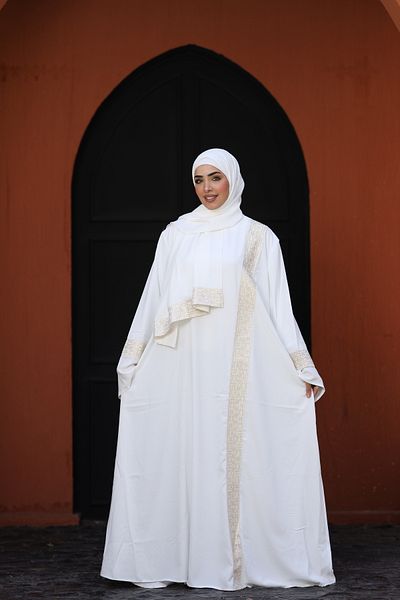 SIDRAALMONTAHA Jasmine style abaya with Islamic pattern and gold embroidery with shawl