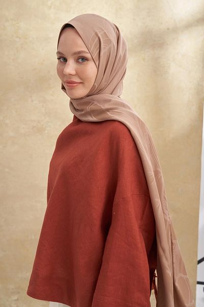 ARMANDA Camel Felore Pattern Shawl 3356