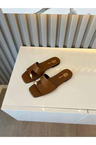 M&B büyük numara 36 ve 43 arası aksesuar detaylı pencereli kadın terlik