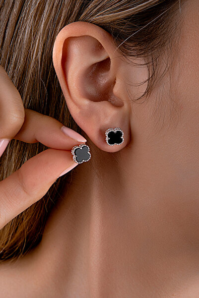 Innuendo 925 Ayar Gümüş Siyah Yonca Figürlü Küpe