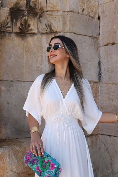 bytugcekaya Λευκό φόρεμα με ελαστική μέση