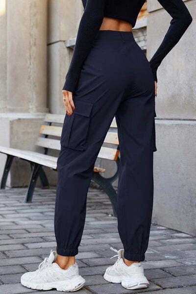 StreetWear Outlet Women's Cargo Pants with Side Pockets and High Waist