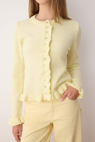 Trendyol Collection Yellow Button Detailed Soft Textured Knitwear Cardigan Twoaw26Hi00038