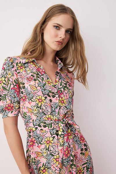 Trendyol Collection Φόρεμα πουκάμισο από βισκόζη σε λιλά λουλουδάτο ζωσμένο μίντι υφαντό TWOSS20EL1559