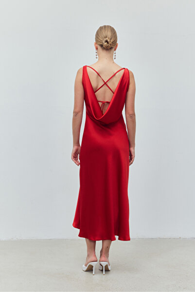 Bohai Design Kırmızı Sırt Dekolteli Saten Elbise