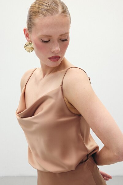 Sateen Bluză din satin Camel - Guler Degaj