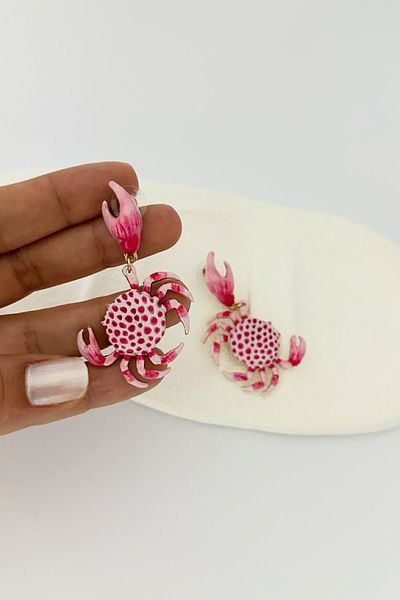 DELEIZA ACCESSORY Pink Crab Figured Dangle Earrings
