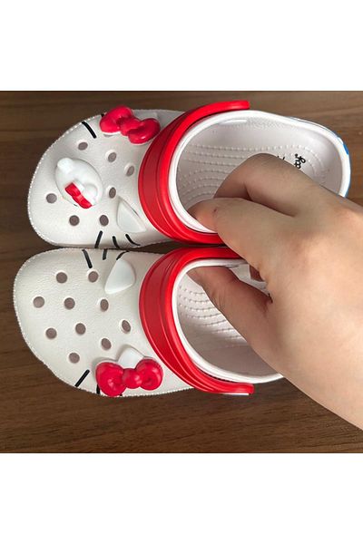 SANRIO M6 Hello Kitty New Hello Kitty Hole Sandals Slippers Kt Cat Sandals Kawaii Eva Anime Home Bea