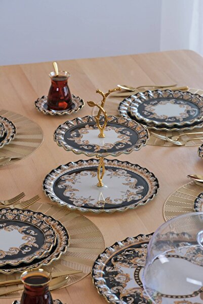 Glore Gold Gilded Ragusa Glass Cookie Holder