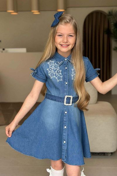 Riccotarz Rochie din denim albastru brodat cu stea de perle, cu nasturi de piatră, guler cămașă pentru fetiță