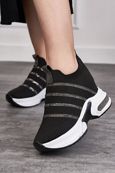 İmerShoes حذاء رياضي تريكو أسود - كعب مخفي، مقدمة بيضاوية بتفاصيل حجرية، حذاء رياضي مريح للتنفس 271