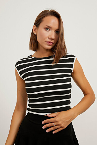 Arma Life جسم نسائي صيفي بدون أكمام ضيق وقابل للتمدد باللون الأسود