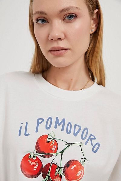 Arma Life Women's Tomato Printed Crew Neck White T-Shirt