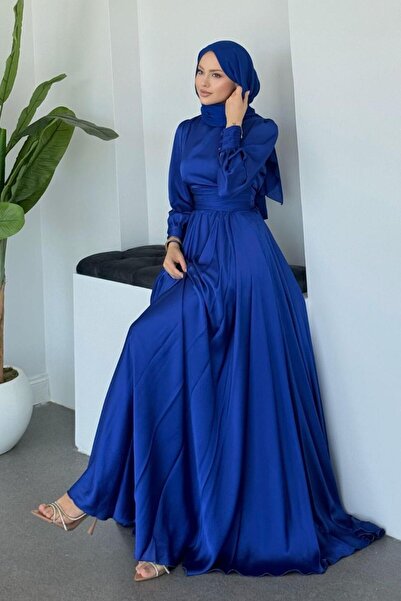 Şulemoda Giyim فستان سهرة طويل بتفاصيل مطوي على الخصر