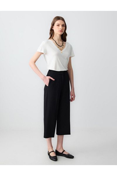 Jimmy Key Black High Waist Wide Leg Relaxed Cut Short Woven Pants