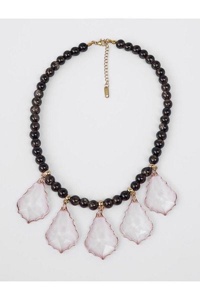 Jimmy Key Adjustable Necklace with Black Opaque Leaf Figure
